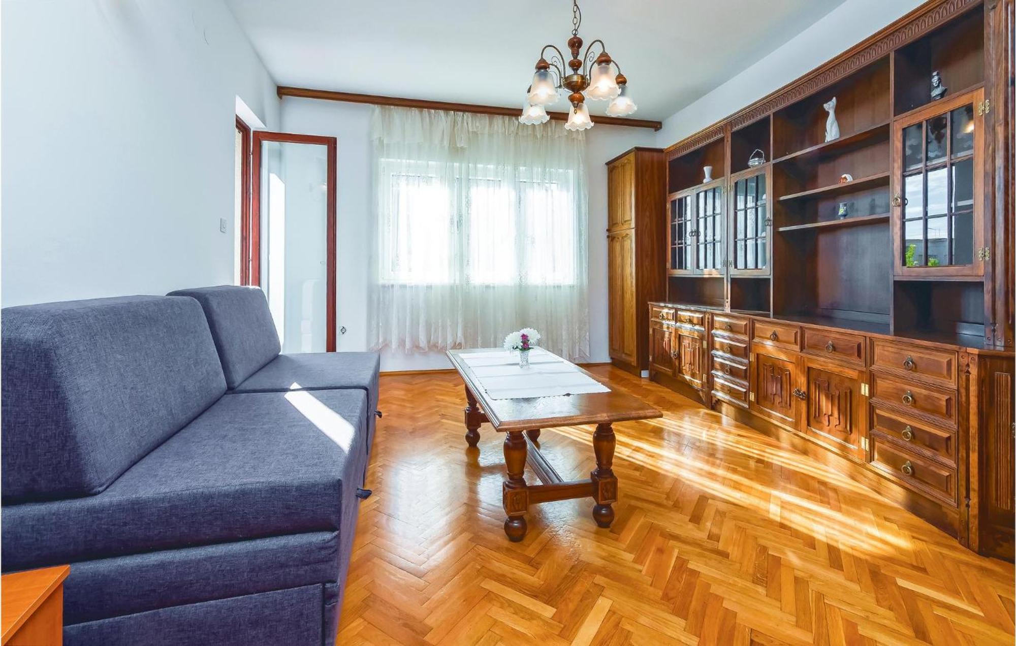 Lovely Apartment In Podstrana With Kitchen Εξωτερικό φωτογραφία